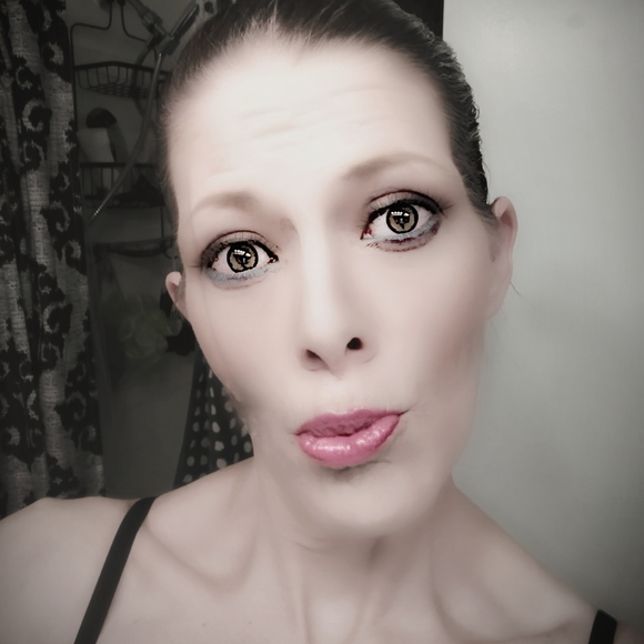 Meet your Posher, Ds - Picture 3 of 13